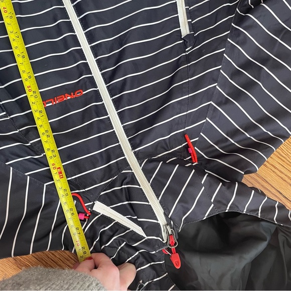O'Neill Snowboarding Jacket - Picture 9 of 10